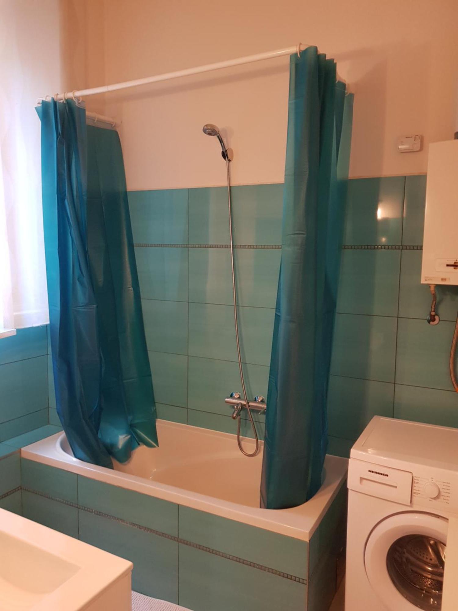 Center Royalty Apartment Budapest Ngoại thất bức ảnh
