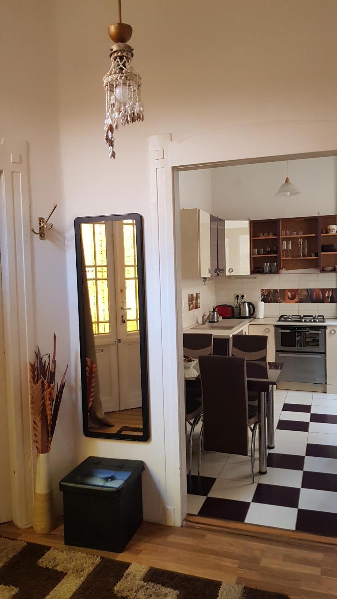 Center Royalty Apartment Budapest Ngoại thất bức ảnh